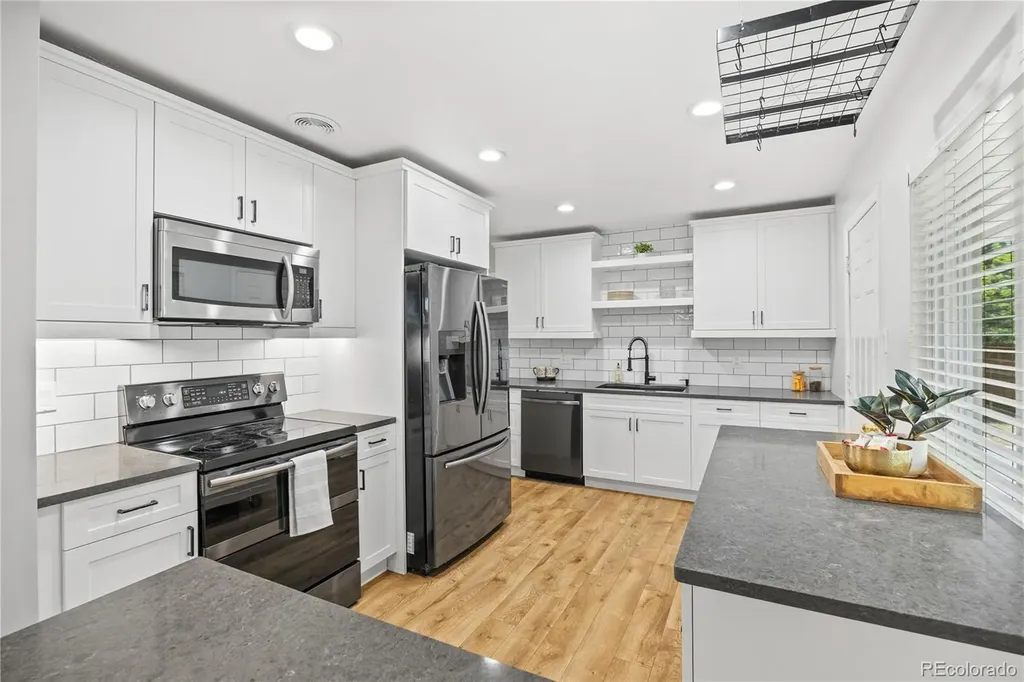 8206 E Lehigh Avenue Denver CO 80237