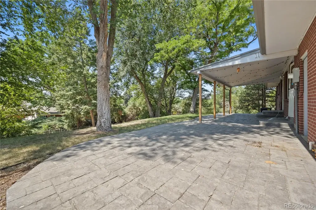 8206 E Lehigh Avenue Denver CO 80237