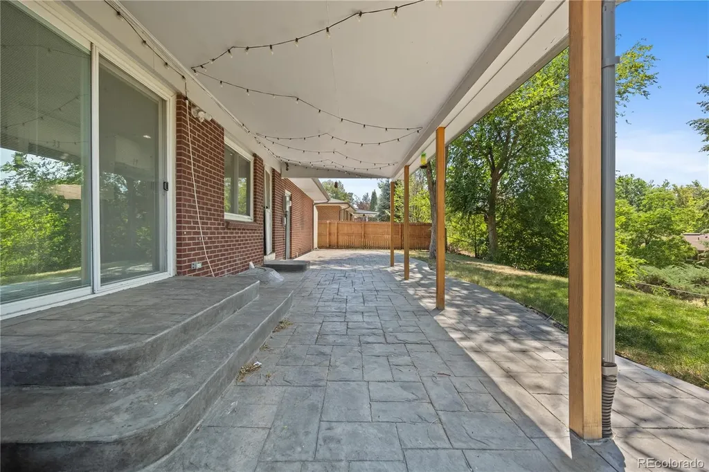 8206 E Lehigh Avenue Denver CO 80237
