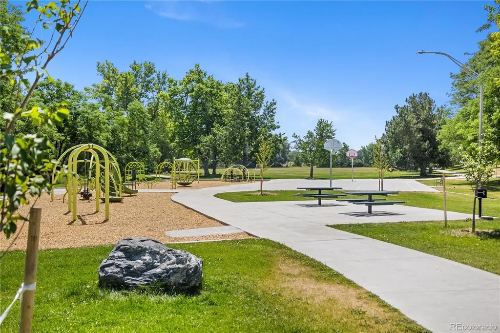 8206 E Lehigh Avenue Denver CO 80237