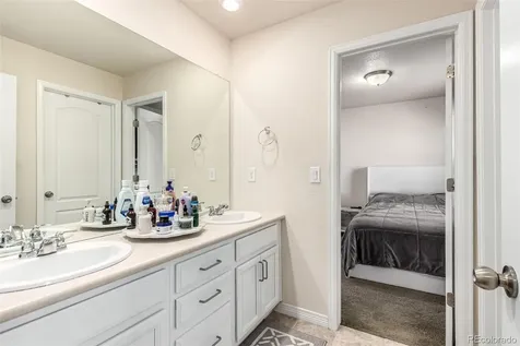 21074 E Doane Place Aurora CO 80013