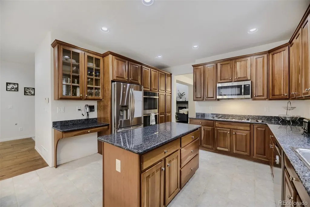 9393 S Holland Way Littleton CO 80127