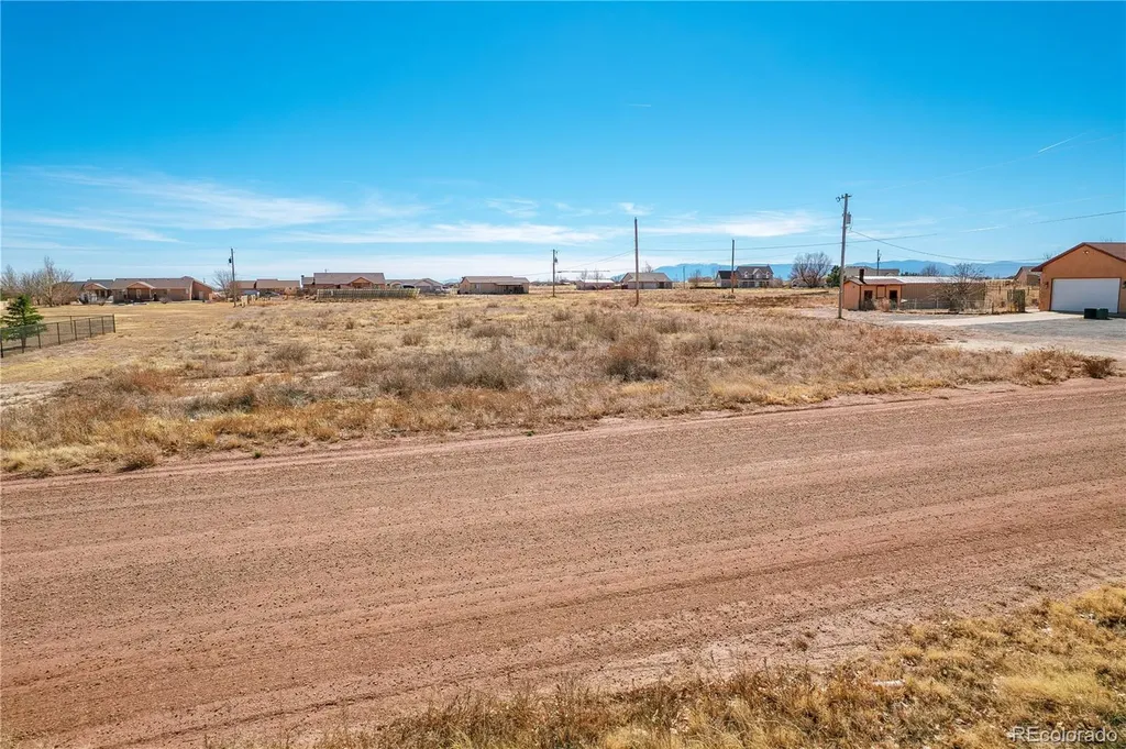 1464 E Gem Drive Pueblo CO 81007