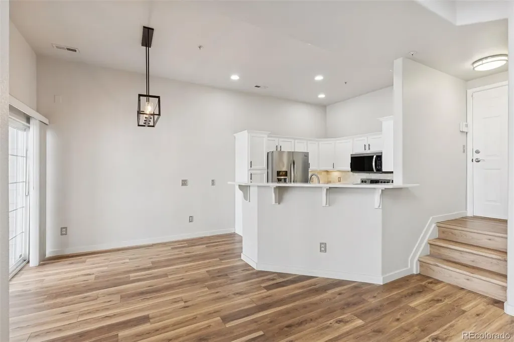 8944 Fox Drive Denver CO 80260