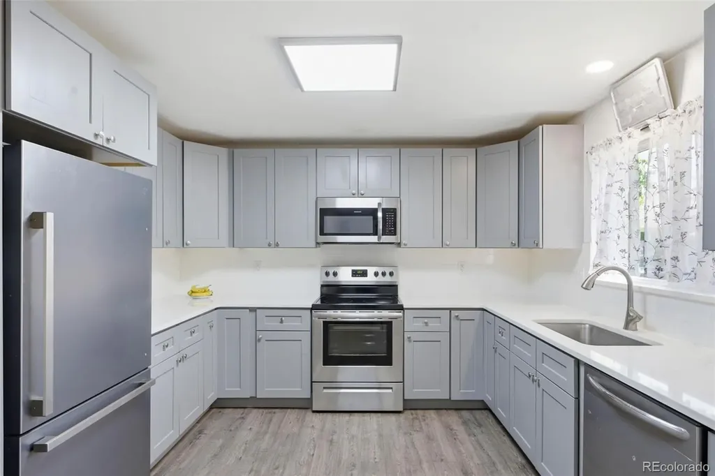 1154 S Kalispell Street Aurora CO 80017