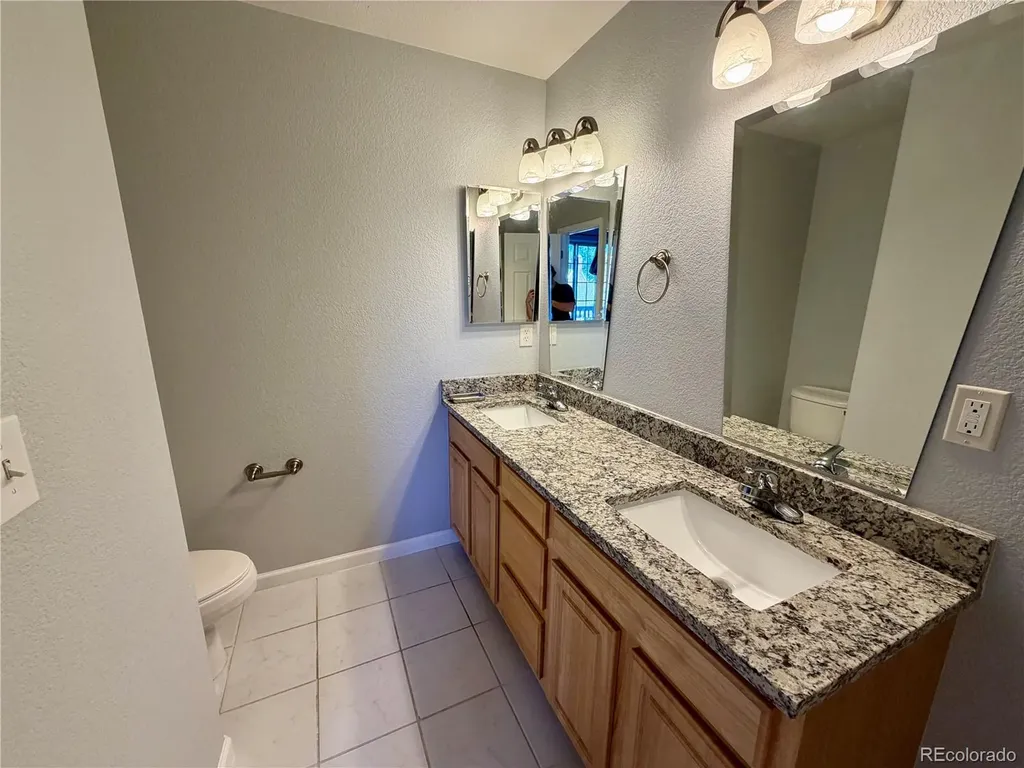 3841 Grove Street Denver CO 80211