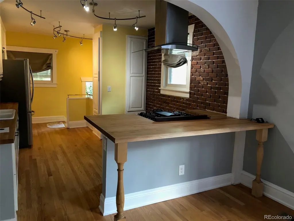 454 N Franklin Street Denver CO 80218