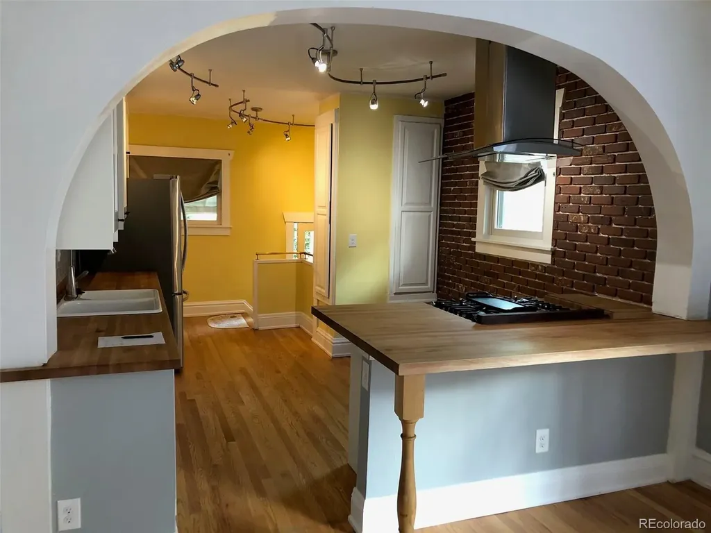 454 N Franklin Street Denver CO 80218