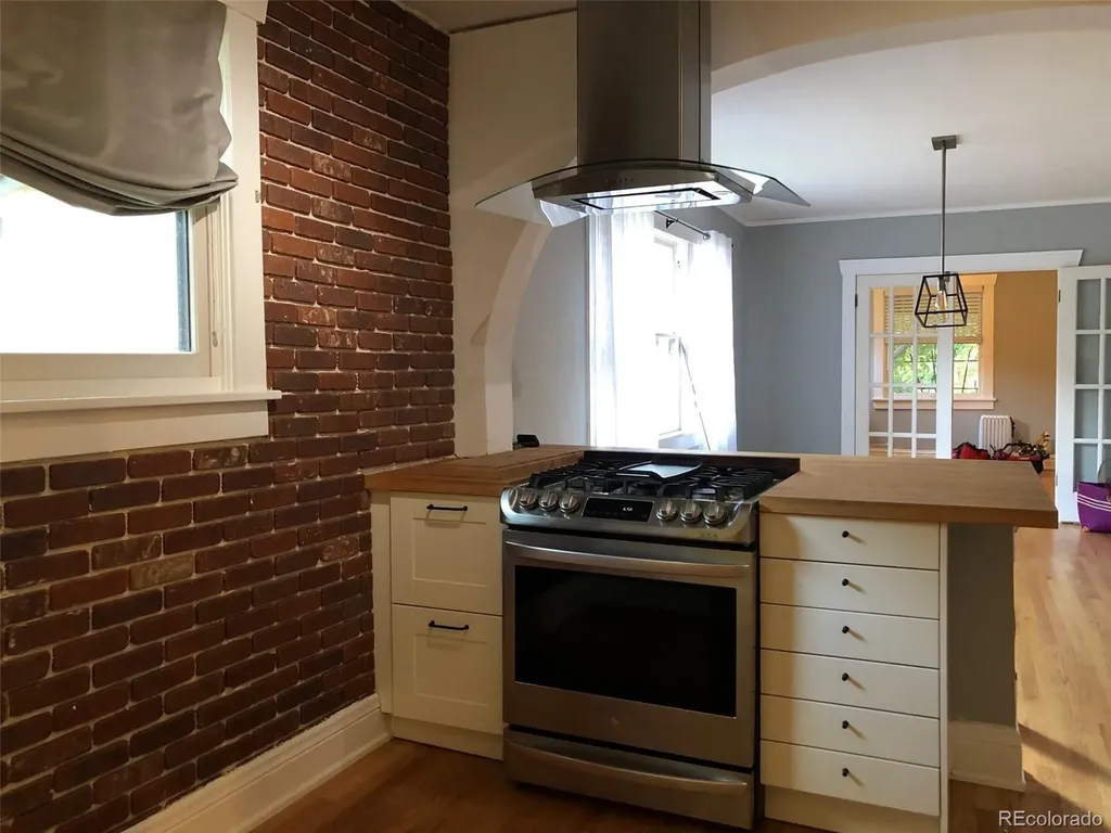454 N Franklin Street Denver CO 80218