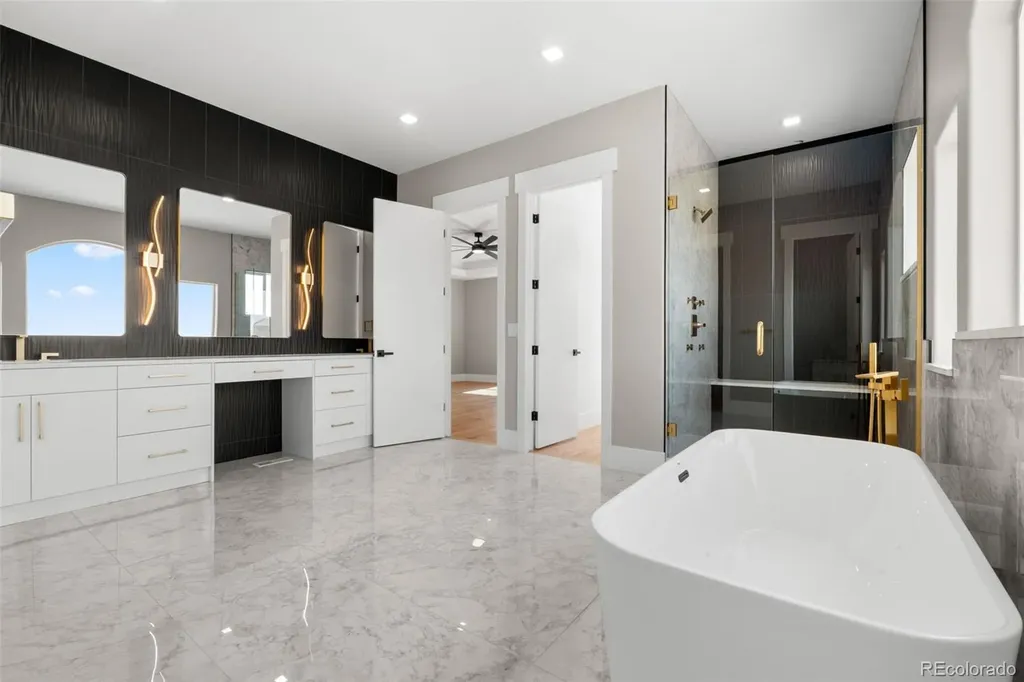 6776 S Flanders Court Centennial CO 80016