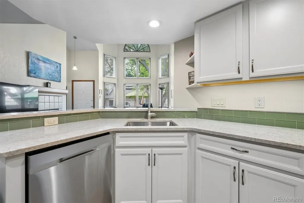 5263 Union Court Arvada CO 80002