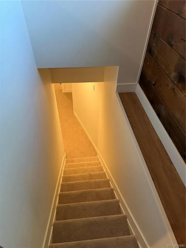 5040 Elm Court Denver CO 80221