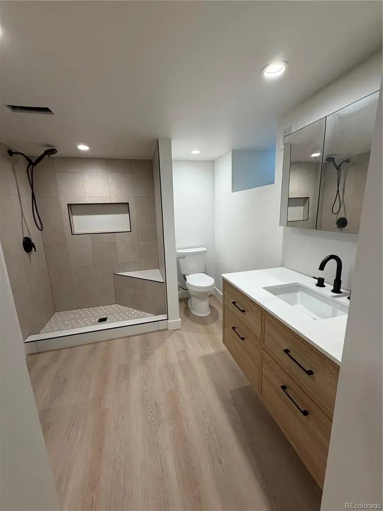 5040 Elm Court Denver CO 80221