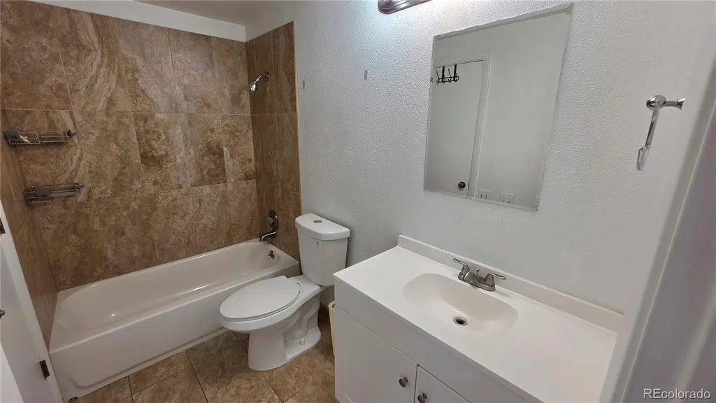 1915 S Hannibal Street Aurora CO 80013