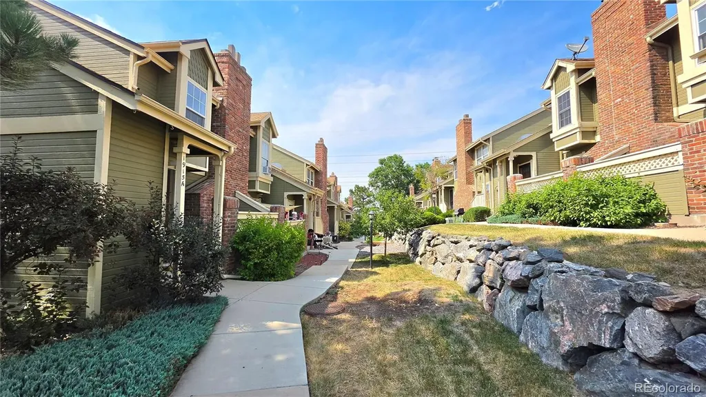 1915 S Hannibal Street Aurora CO 80013