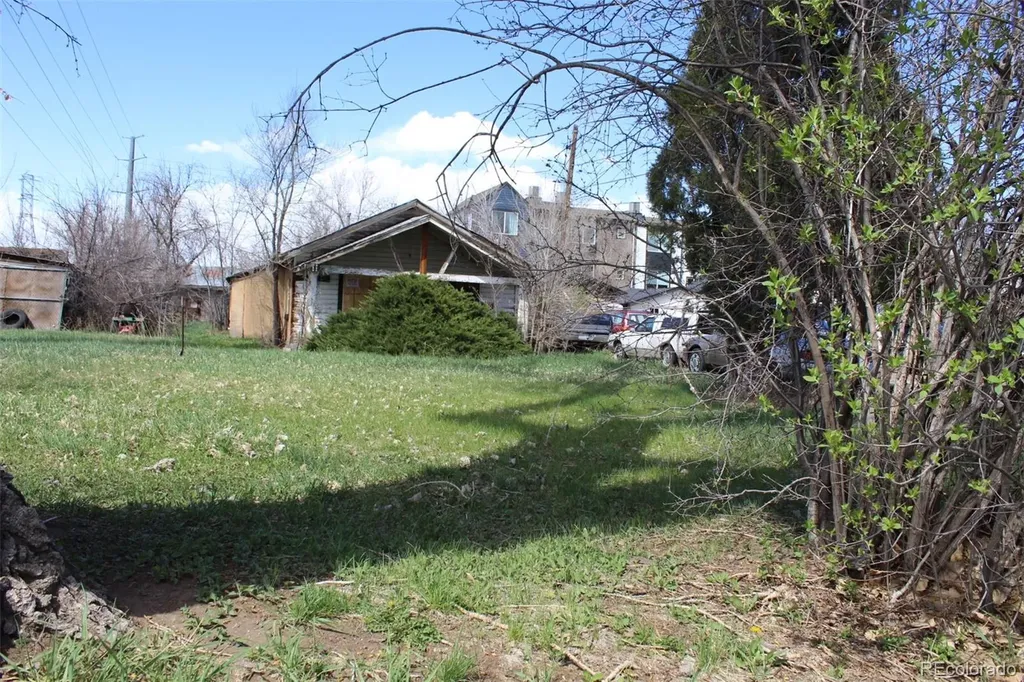 5701 W 10th Avenue Lakewood CO 80214