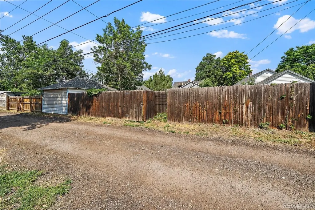 3761 S Bannock Street Englewood CO 80110