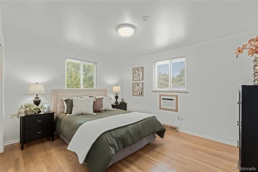 382 Zion Street Aurora CO 80011