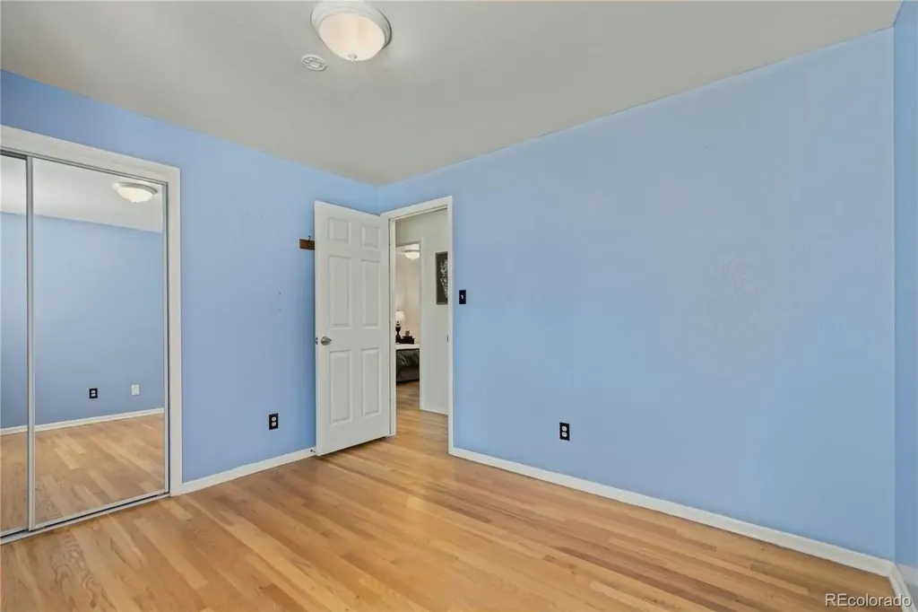 382 Zion Street Aurora CO 80011
