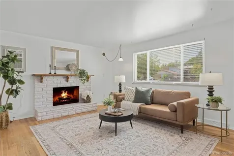 382 Zion Street Aurora CO 80011
