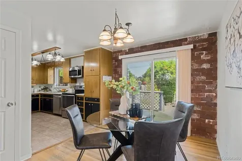 382 Zion Street Aurora CO 80011