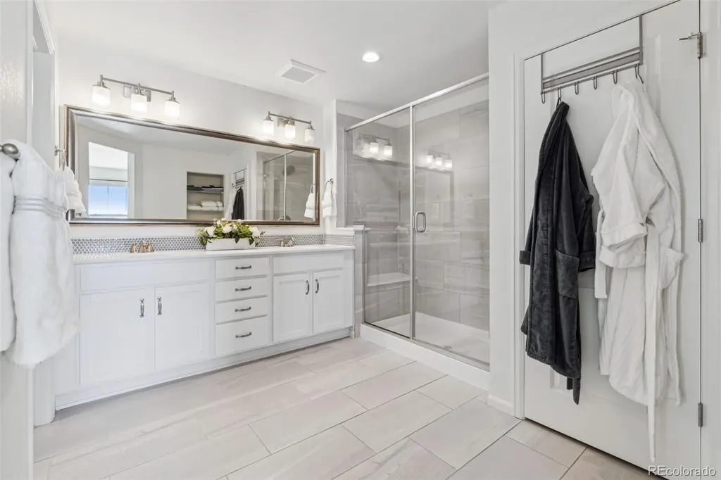 8086 S Grand Baker Way Aurora CO 80016