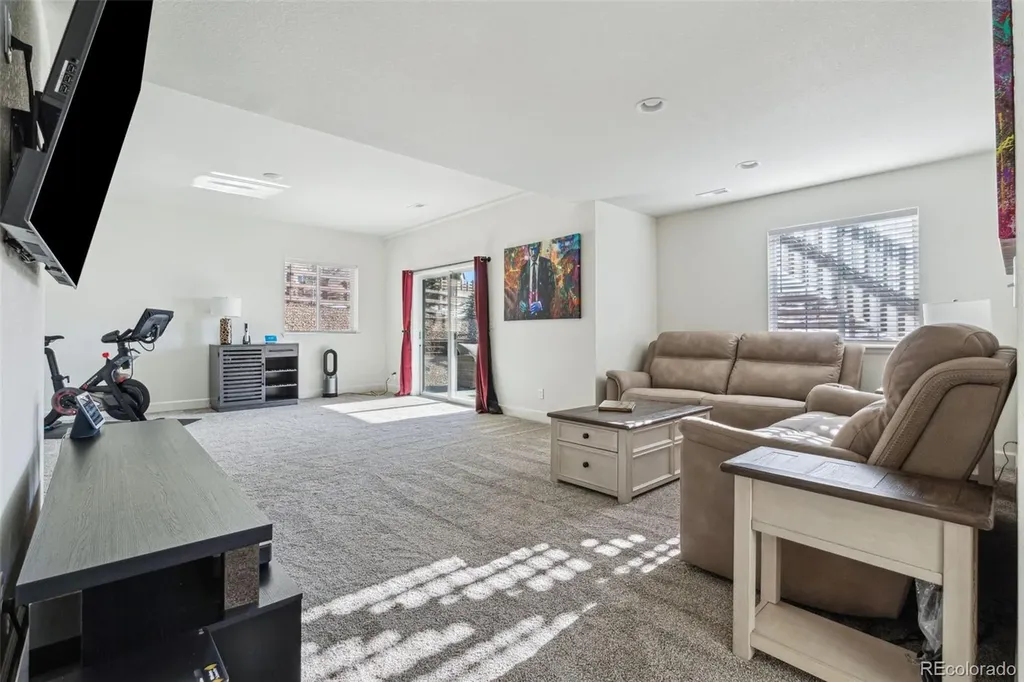 8086 S Grand Baker Way Aurora CO 80016