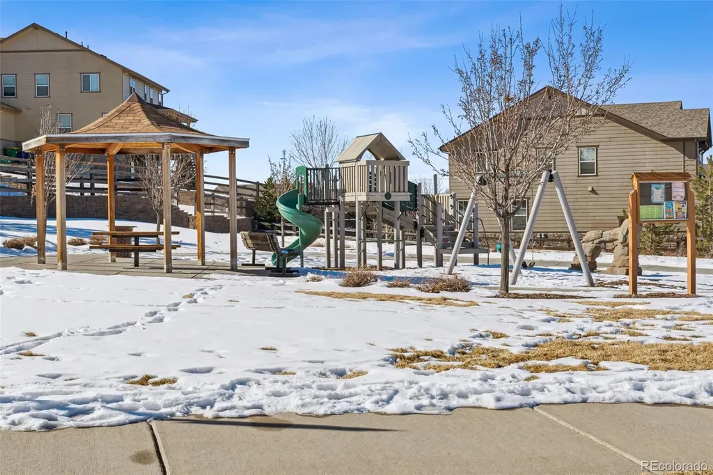 8086 S Grand Baker Way Aurora CO 80016
