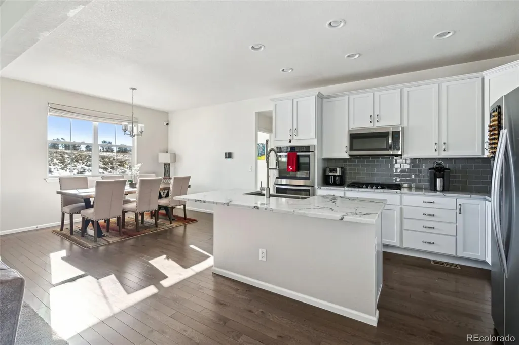 8086 S Grand Baker Way Aurora CO 80016