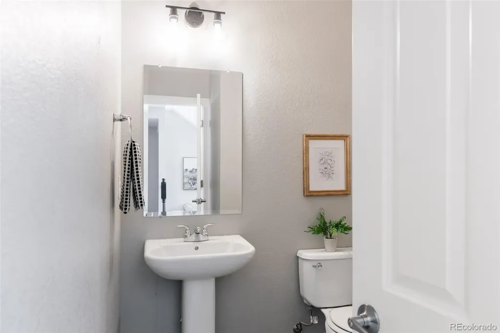 5487 Uinta Way Denver CO 80238