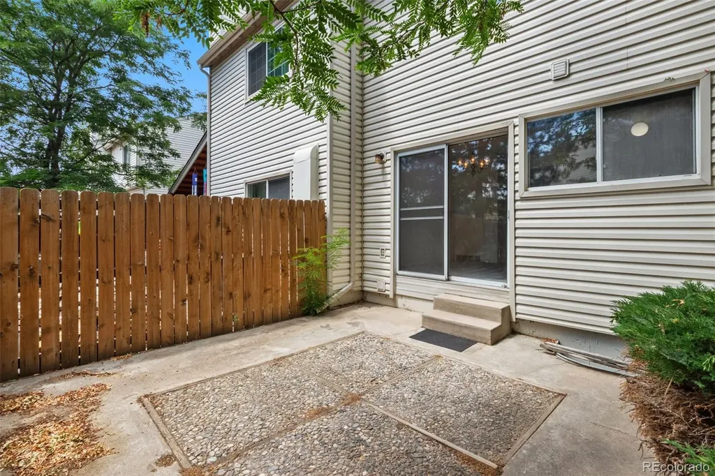 4231 S Mobile Circle Aurora CO 80013