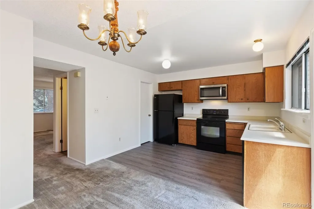4231 S Mobile Circle Aurora CO 80013