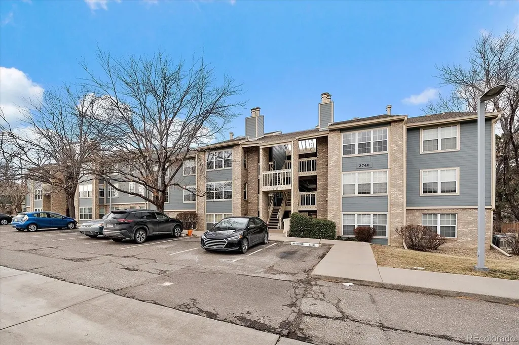 2740 E Otero Place Centennial CO 80122