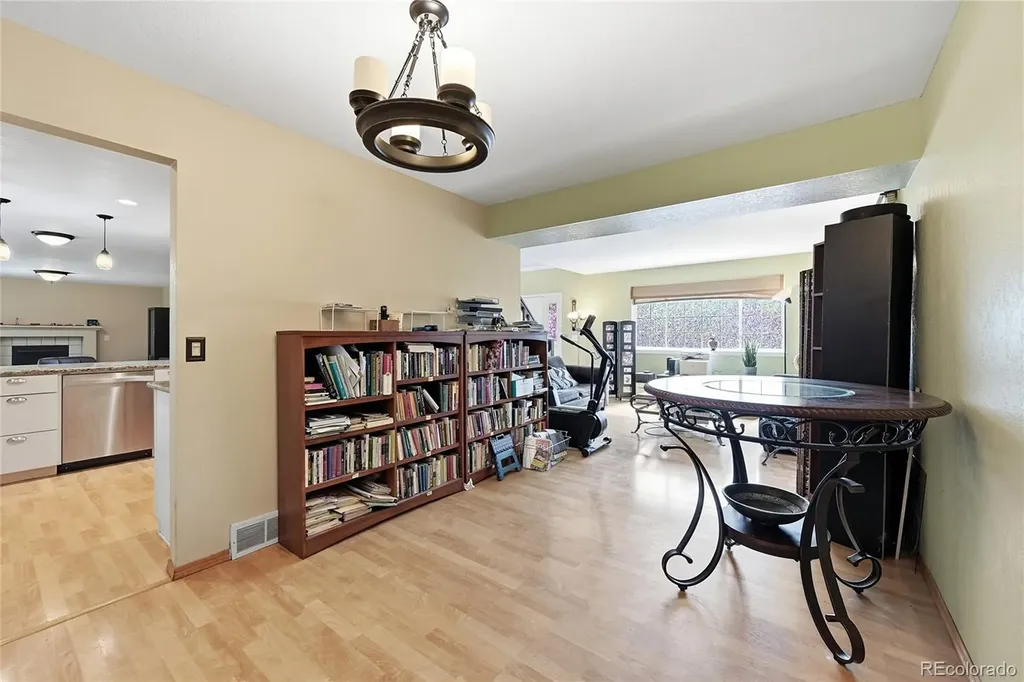 2307 Frontier Street Longmont CO 80501