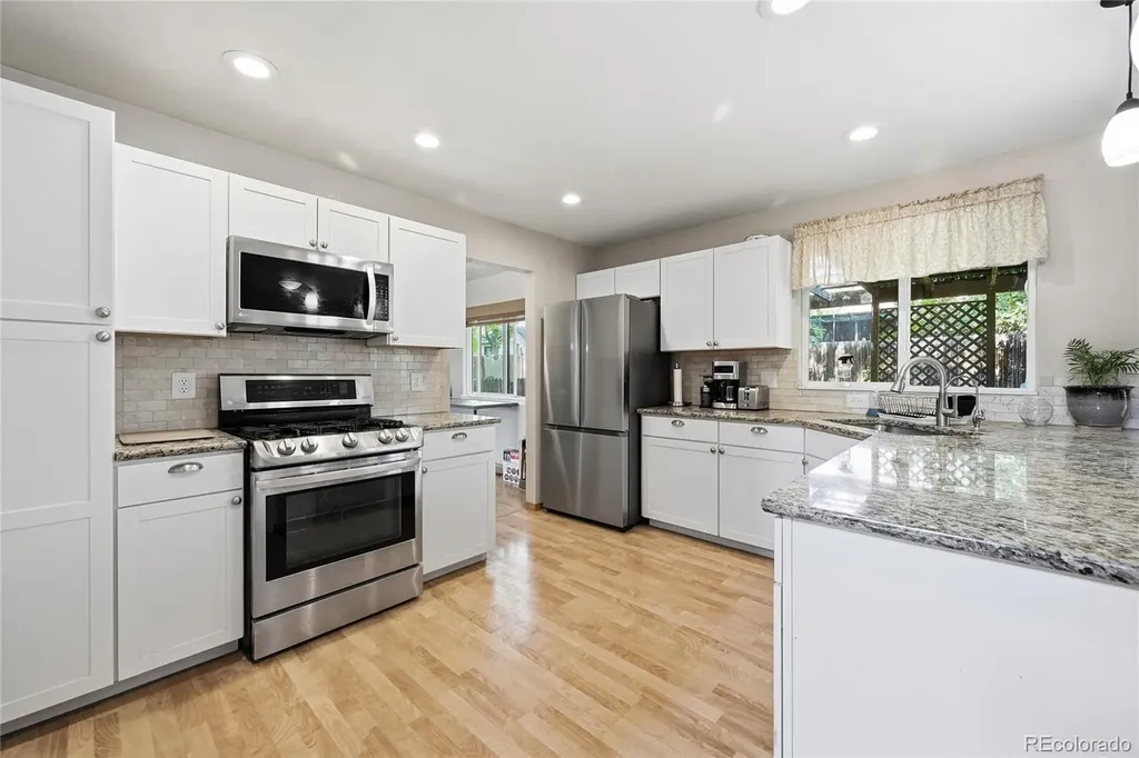 2307 Frontier Street Longmont CO 80501
