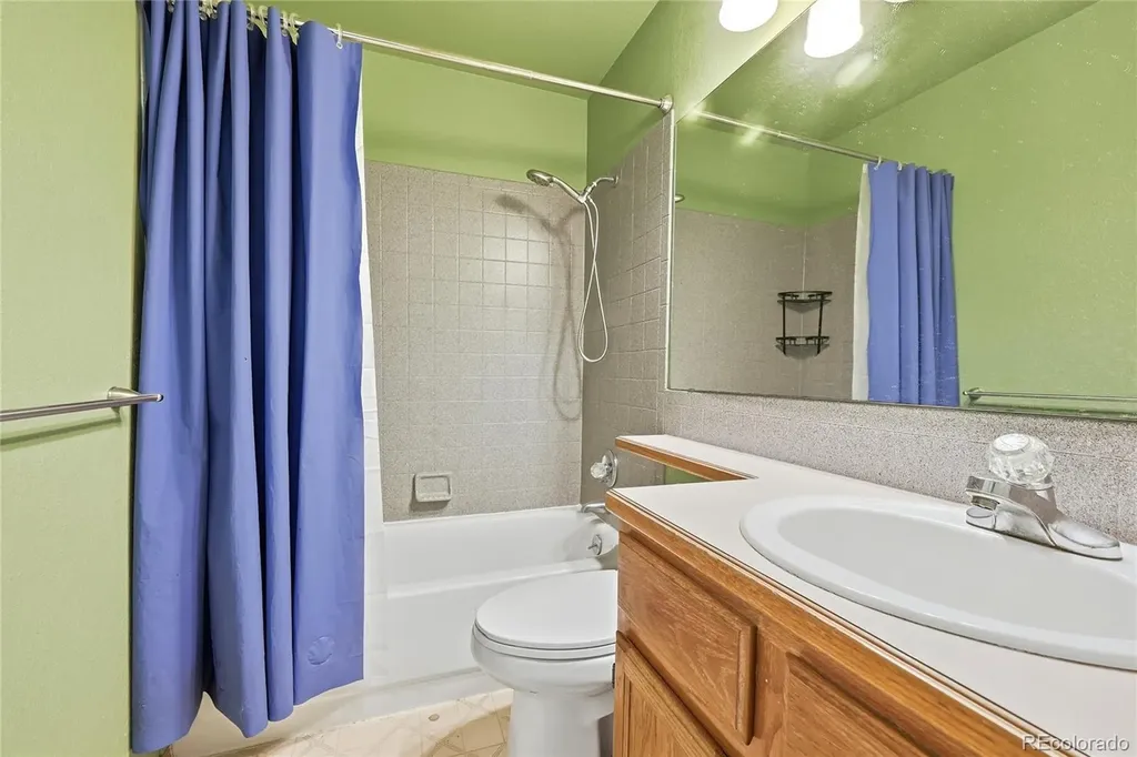 2307 Frontier Street Longmont CO 80501