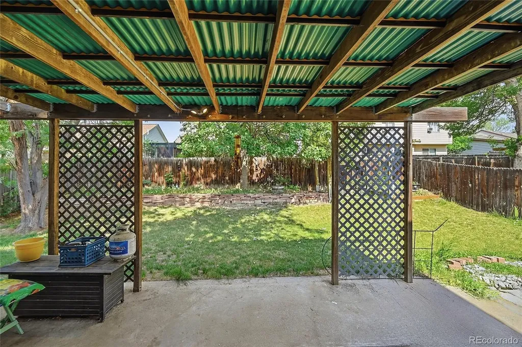 2307 Frontier Street Longmont CO 80501