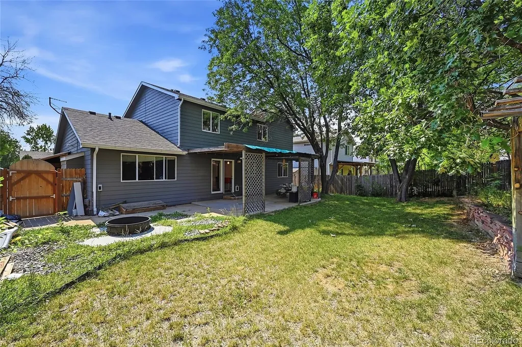 2307 Frontier Street Longmont CO 80501