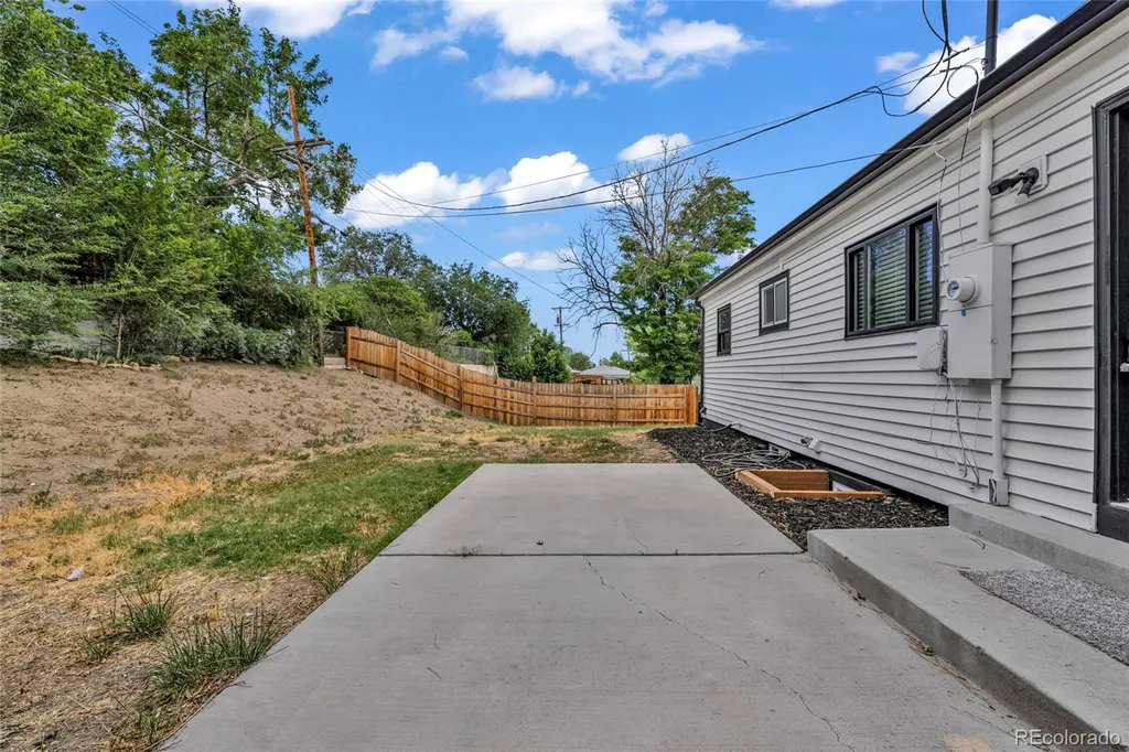 2731 Roosevelt Avenue Denver CO 80229