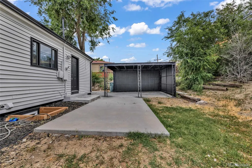 2731 Roosevelt Avenue Denver CO 80229