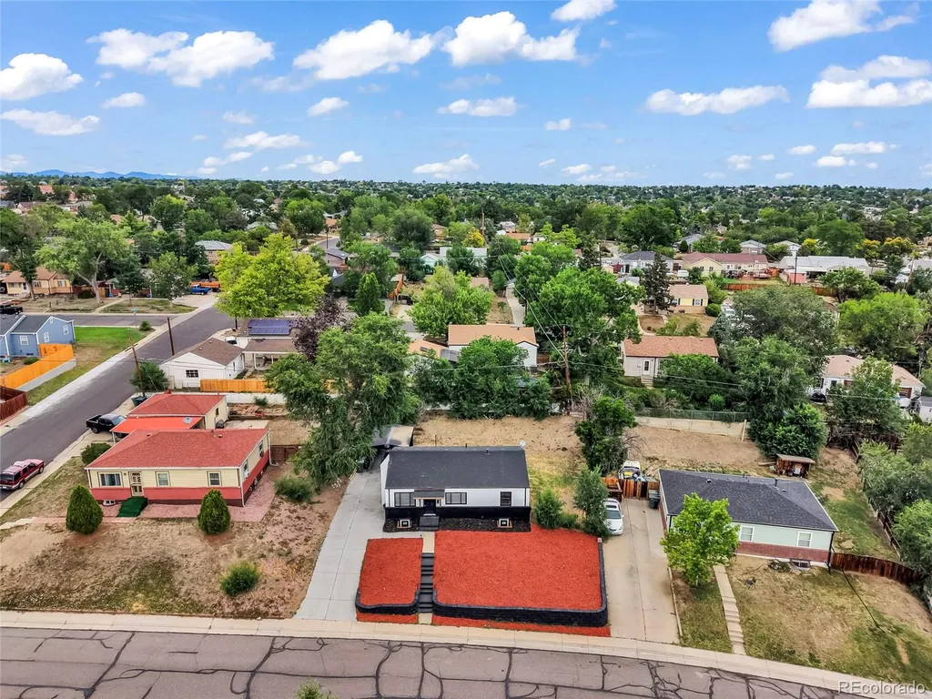 2731 Roosevelt Avenue Denver CO 80229