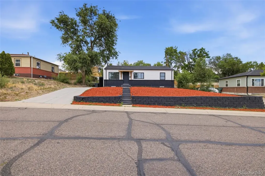 2731 Roosevelt Avenue Thornton CO 80229