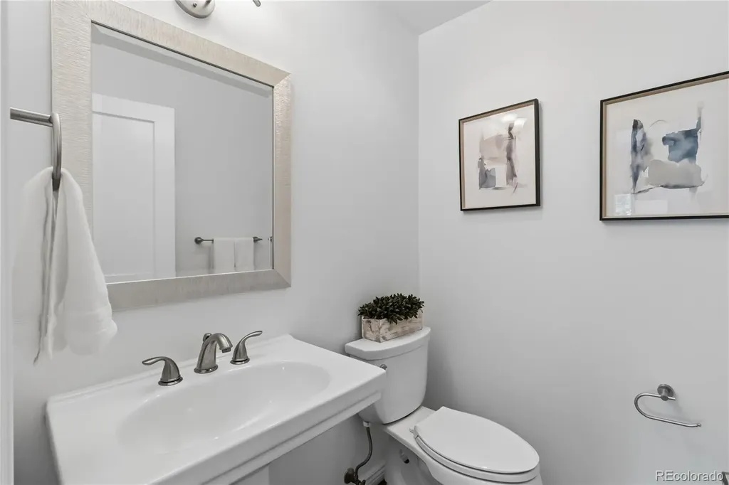 906 Forest Street Denver CO 80220