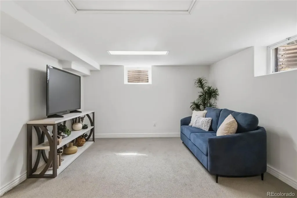 906 Forest Street Denver CO 80220
