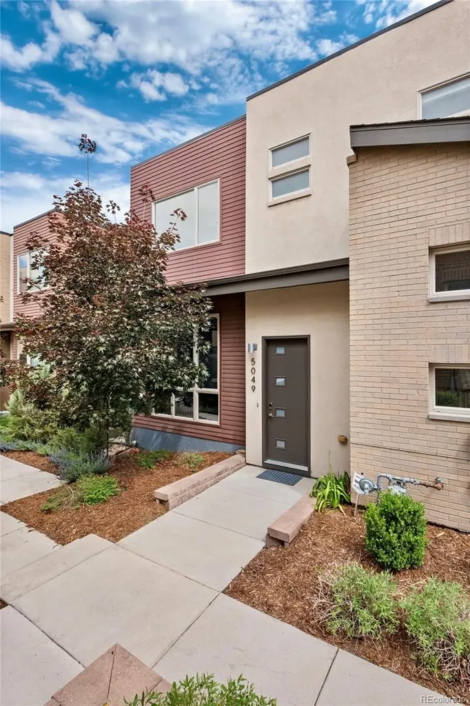 5049 Vrain Street Denver CO 80212