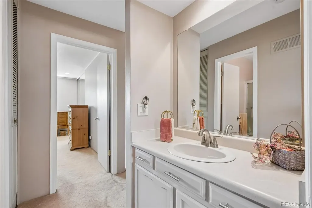 6350 E Mississippi Avenue Denver CO 80224
