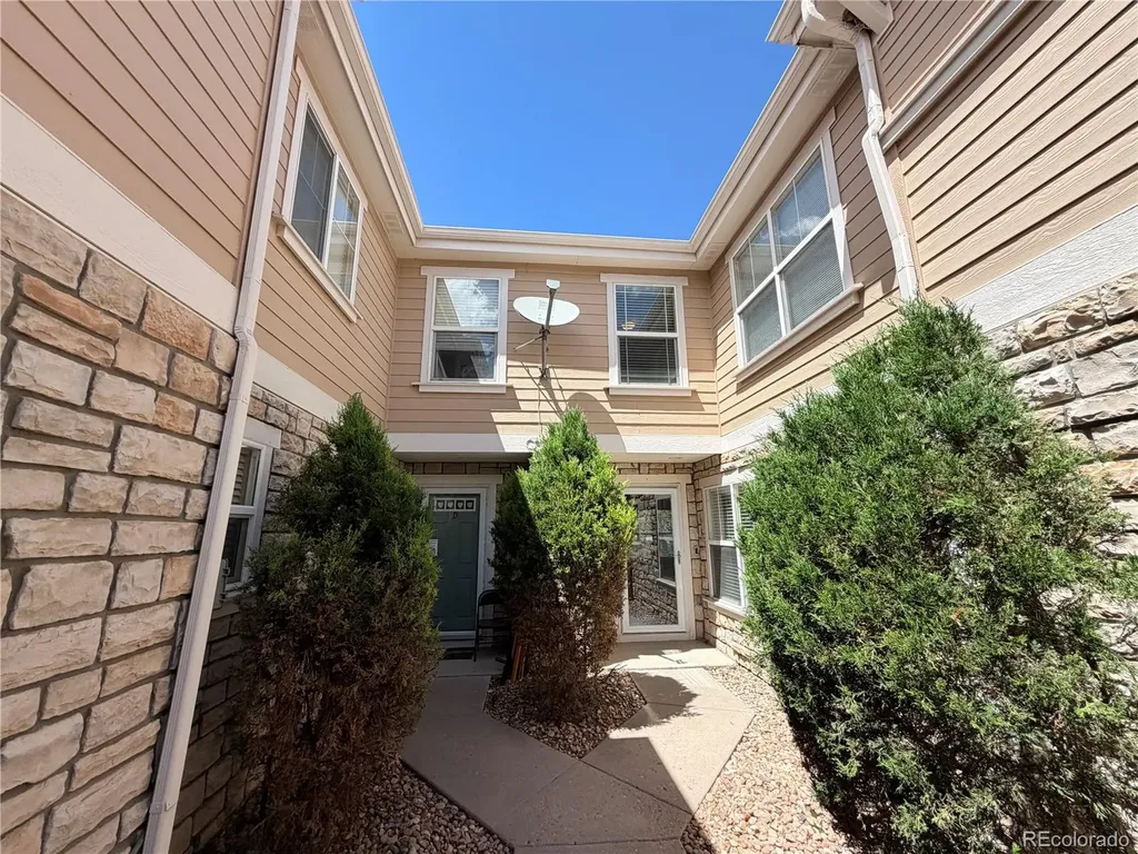 9769 Mayfair Street Englewood CO 80112