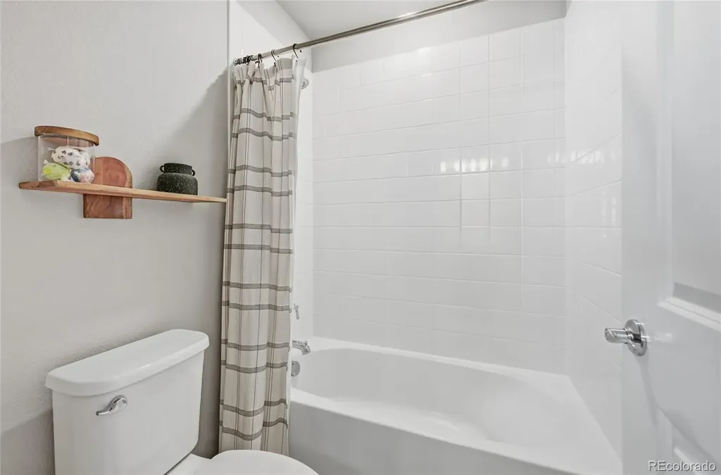 7283 Goldbloom Lane Littleton CO 80125