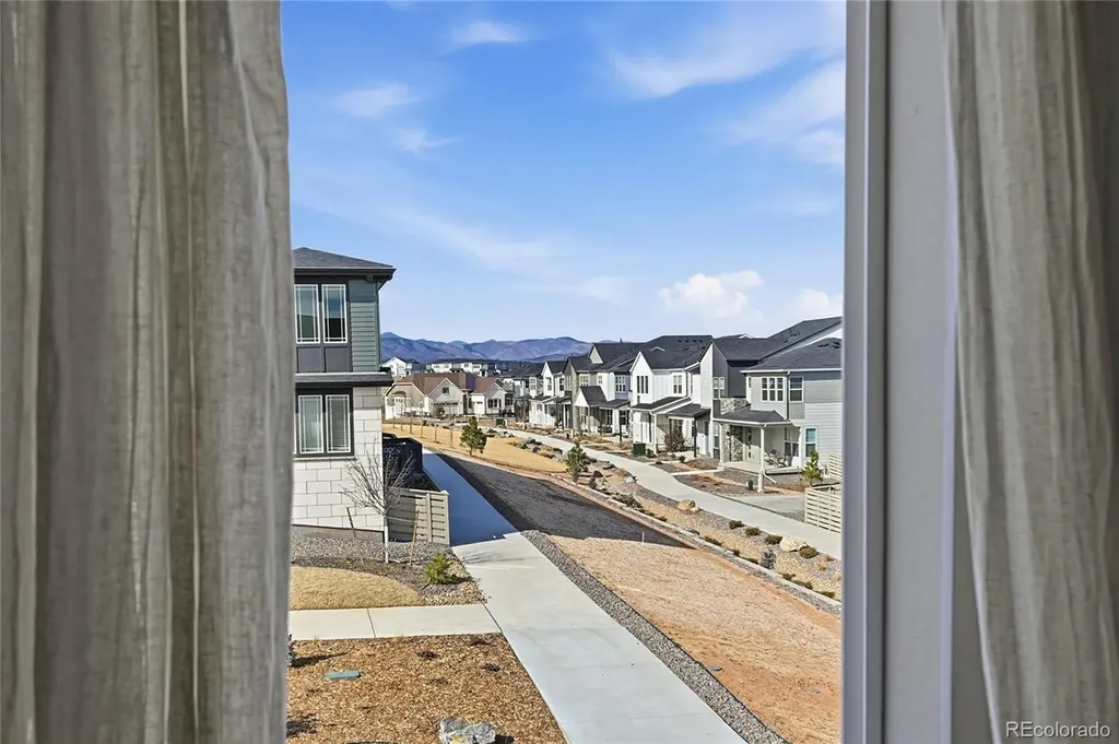 7283 Goldbloom Lane Littleton CO 80125
