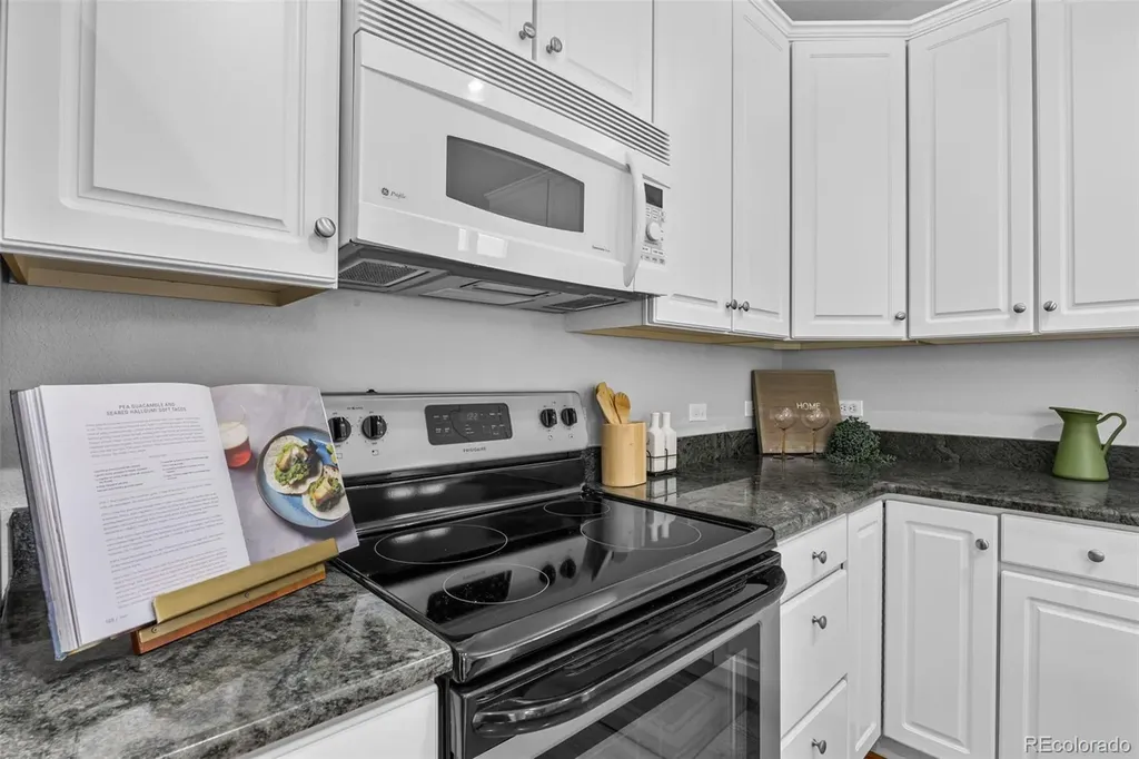 9647 E Arbor Place Englewood CO 80111